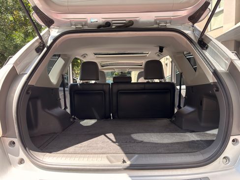 Used 2013 Toyota Prius V Five image 14