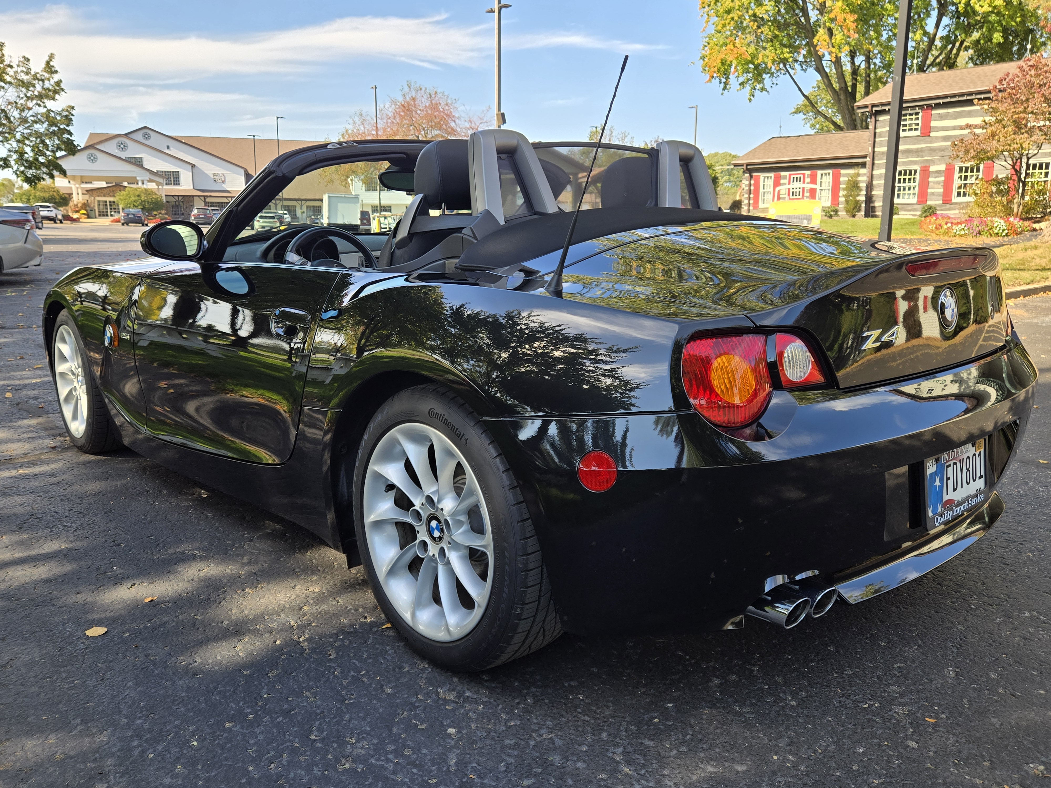 Used 2004 BMW Z4 2.5i RWD image 6
