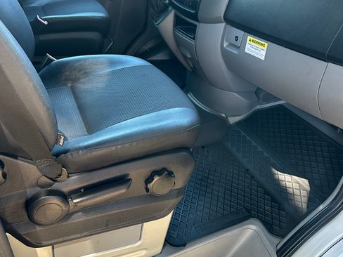 Used 2016 Mercedes-Benz Sprinter 2500 image 16