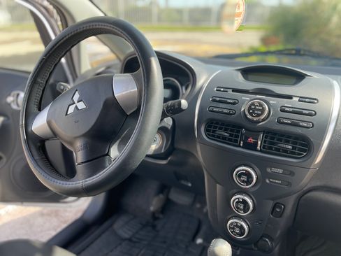 Used 2017 Mitsubishi i ES RWD image 13