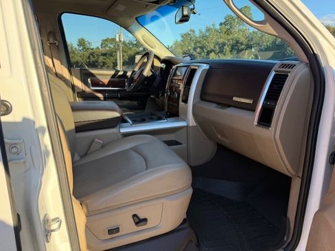 Used 2010 Dodge Ram 2500 Truck Laramie image 10