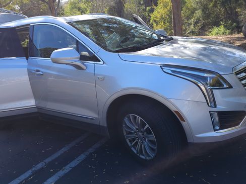 Used 2018 Cadillac XT5 Luxury w/ Driver Awareness Package image 28