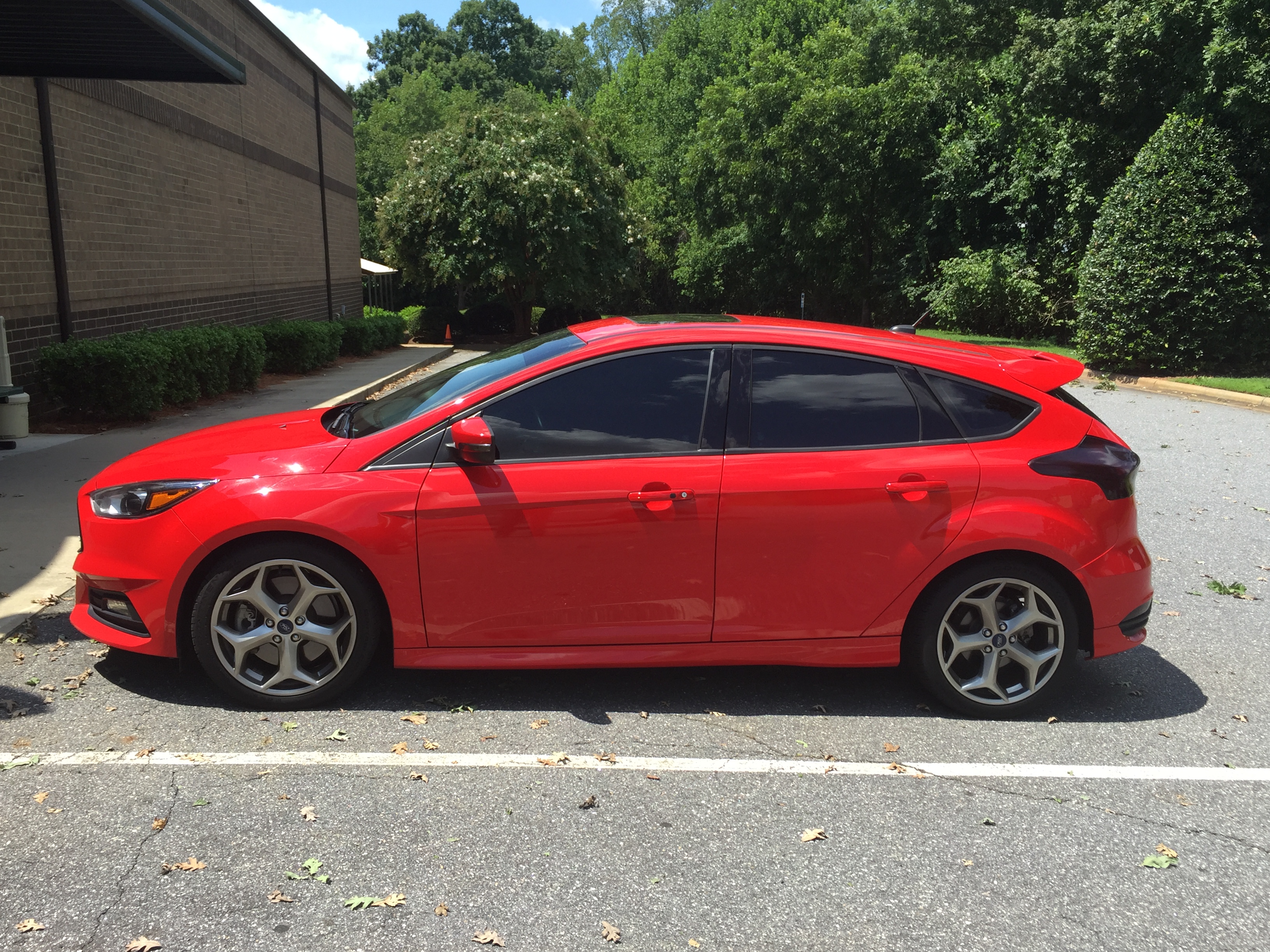 Used 2015 Ford Focus ST w/ Equipment Group 402A FWD image 5