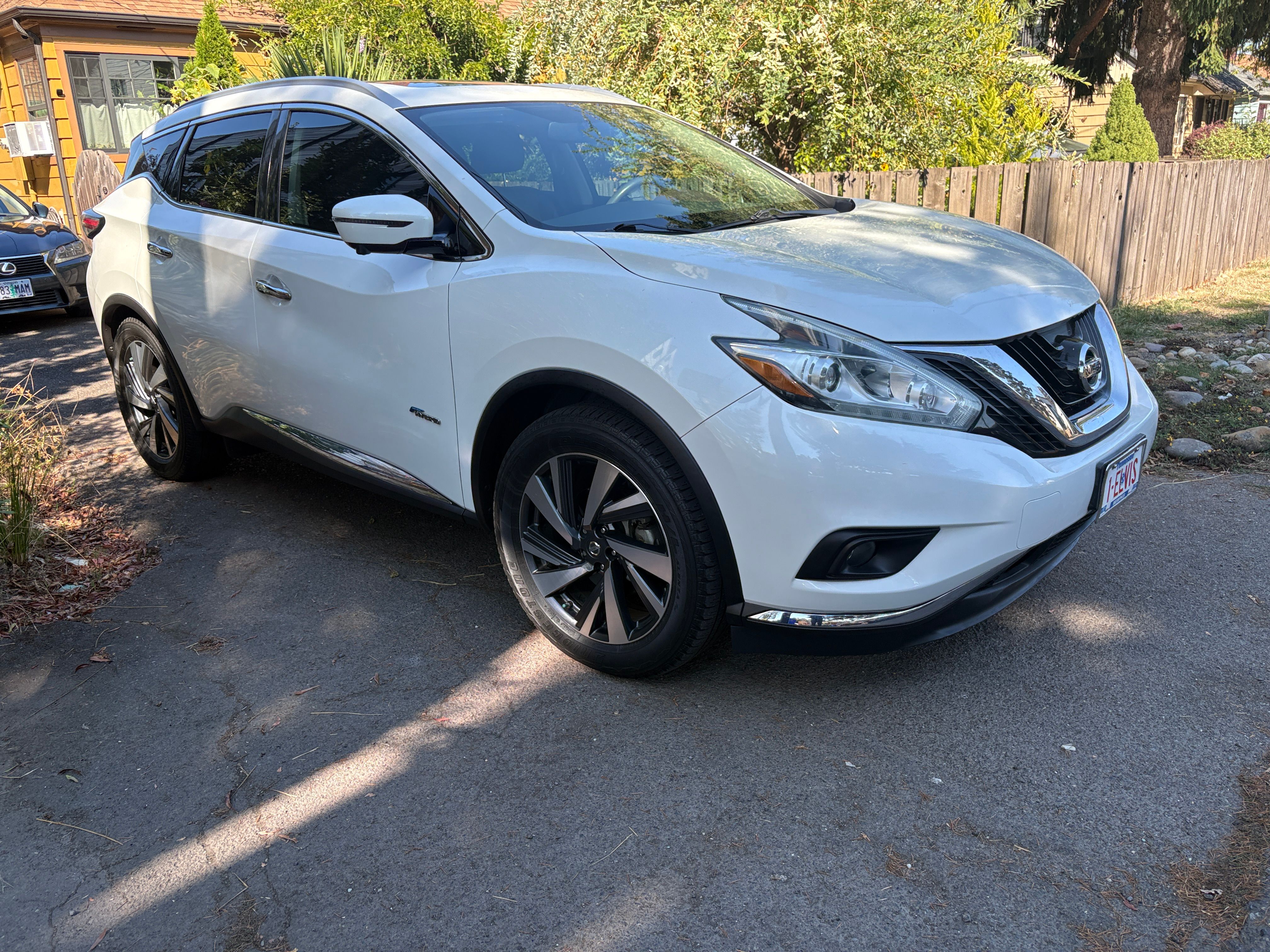 Used 2016 Nissan Murano Platinum w/ Platinum Technology Package AWD/4WD image 32