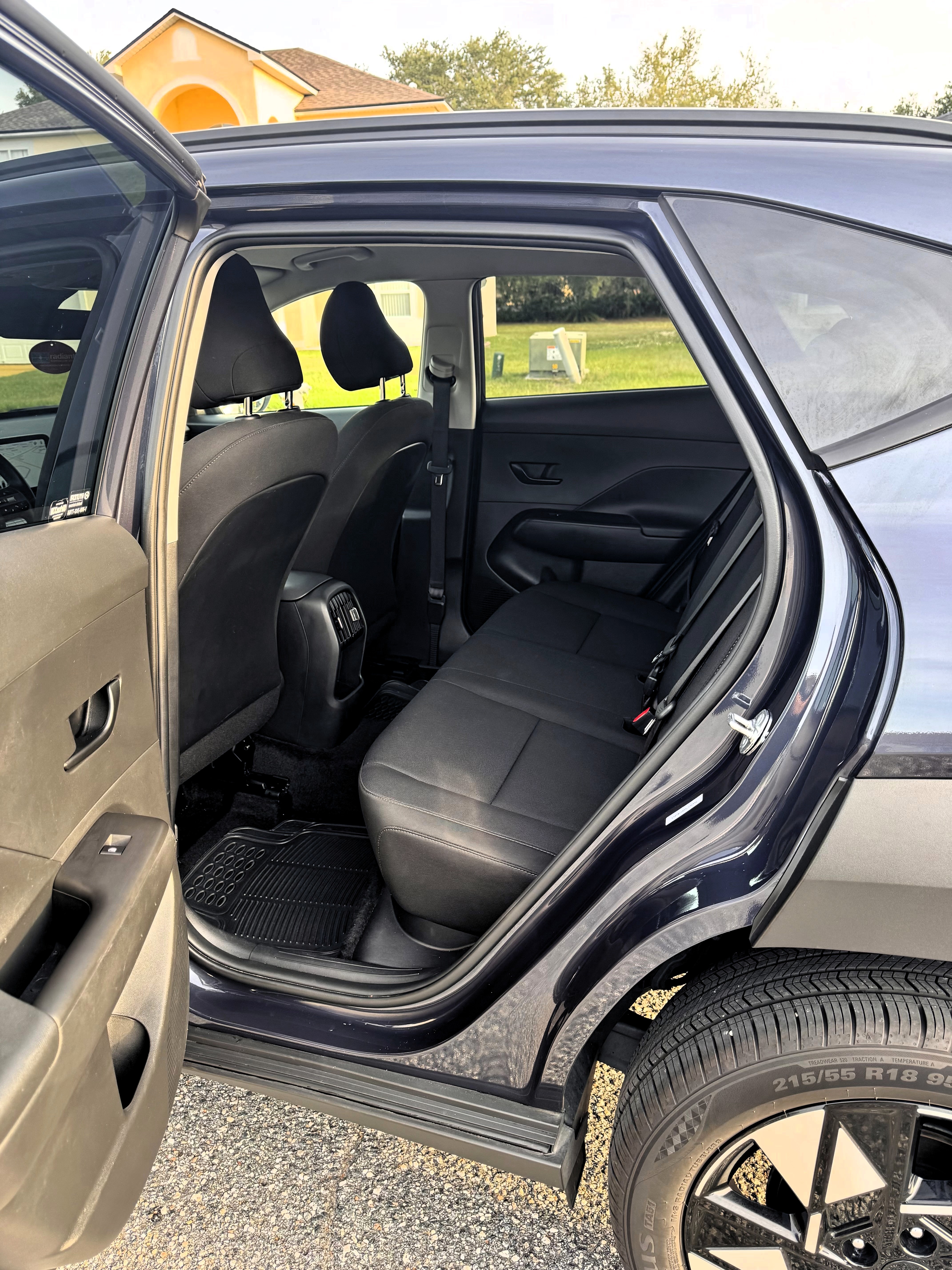 Used 2025 Hyundai Kona SEL AWD/4WD image 6