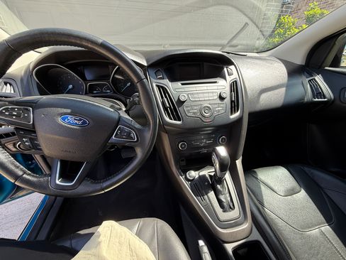 Used 2015 Ford Focus SE w/ Equipment Group 201A image 8