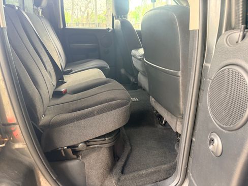Used 2004 Dodge Ram 2500 Truck SLT w/ Sport Appearance Group image 18