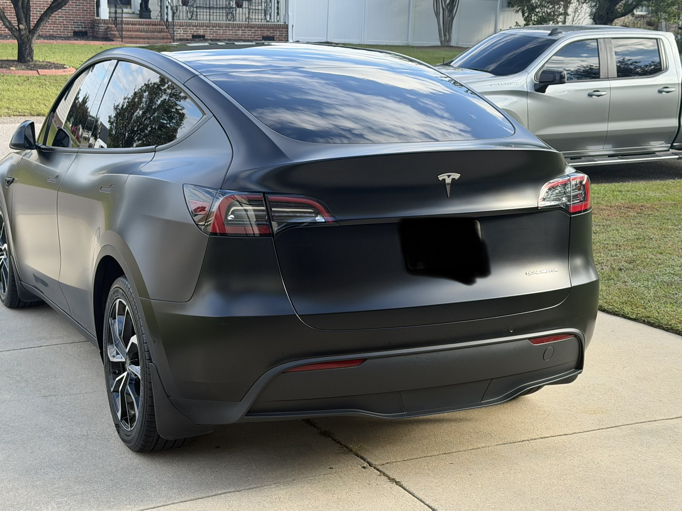 Used 2023 Tesla Model Y Long Range AWD/4WD image 10