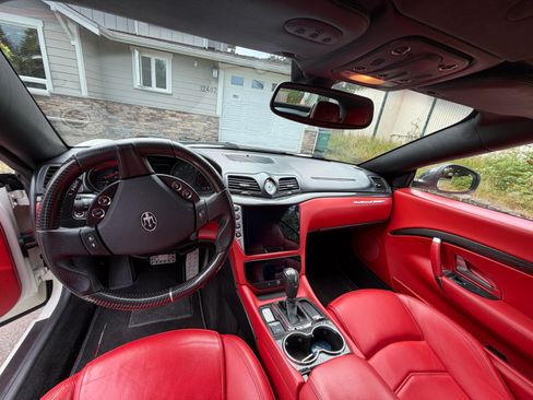 Used 2013 Maserati GranTurismo Sport RWD image 12