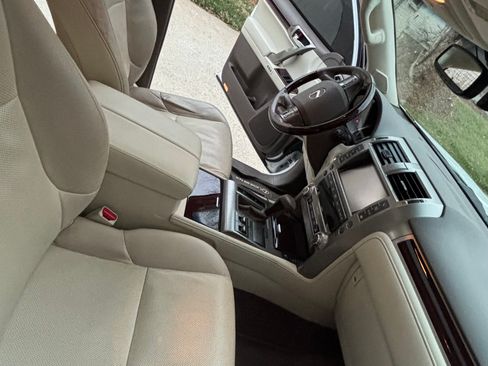 Used 2018 Lexus GX 460 image 11