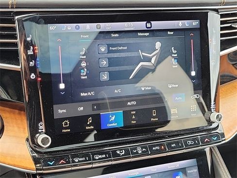 Used 2022 Jeep Grand Wagoneer Series III w/ Rear Seat Video Group 1 image 15