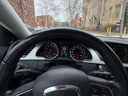 Used 2010 Audi A5 2.0T Premium Plus image 17