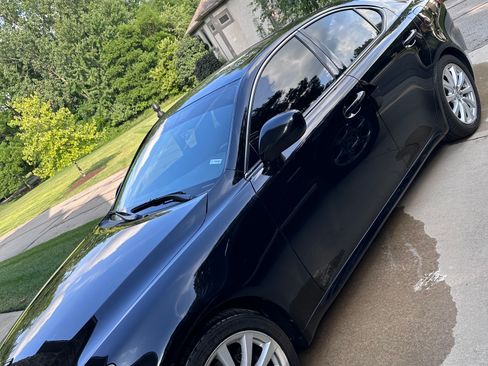 Used 2008 Lexus IS 250 RWD image 2