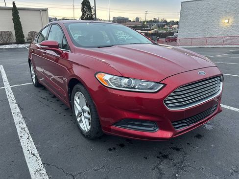 Used 2013 Ford Fusion SE image 8