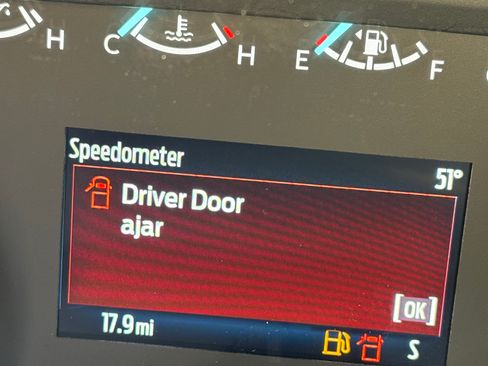 Used 2025 Ford F450 XL image 2