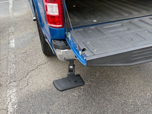Used 2020 Ford F150 XLT w/ Equipment Group 302A Luxury RWD image 16