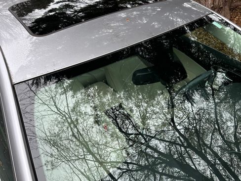 Used 2015 Chrysler 200 Limited w/ Convenience Group image 12