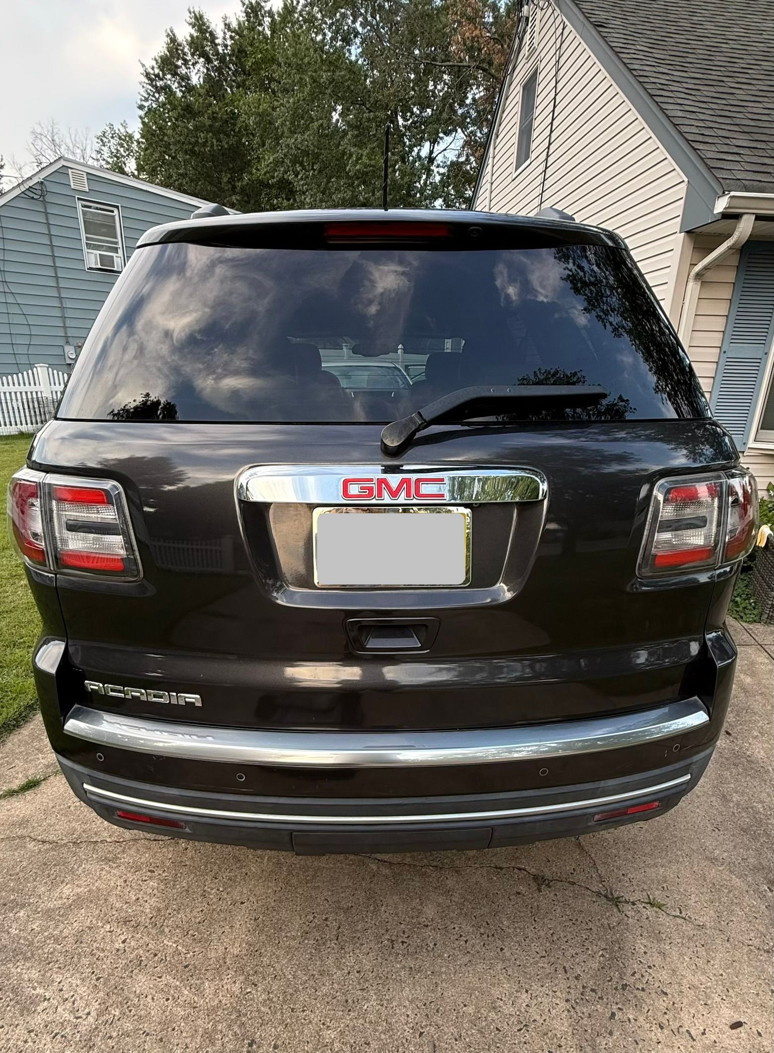 Used 2014 GMC Acadia SLT FWD image 16