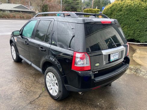 Used 2008 Land Rover LR2 SE image 6