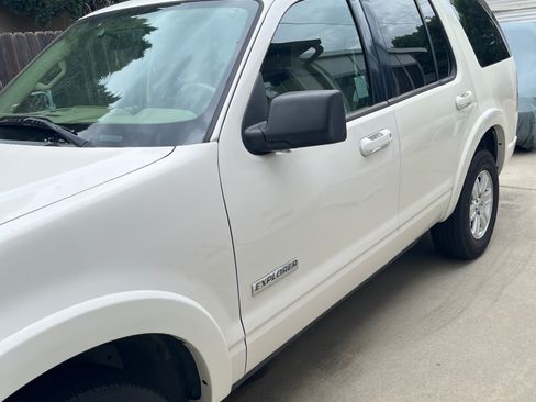 Used 2008 Ford Explorer XLT RWD image 10