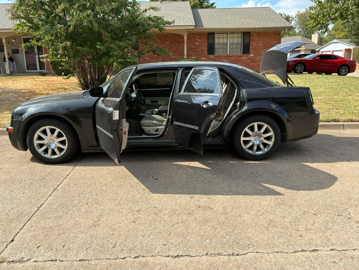 Used 2007 Chrysler 300 C RWD image 6