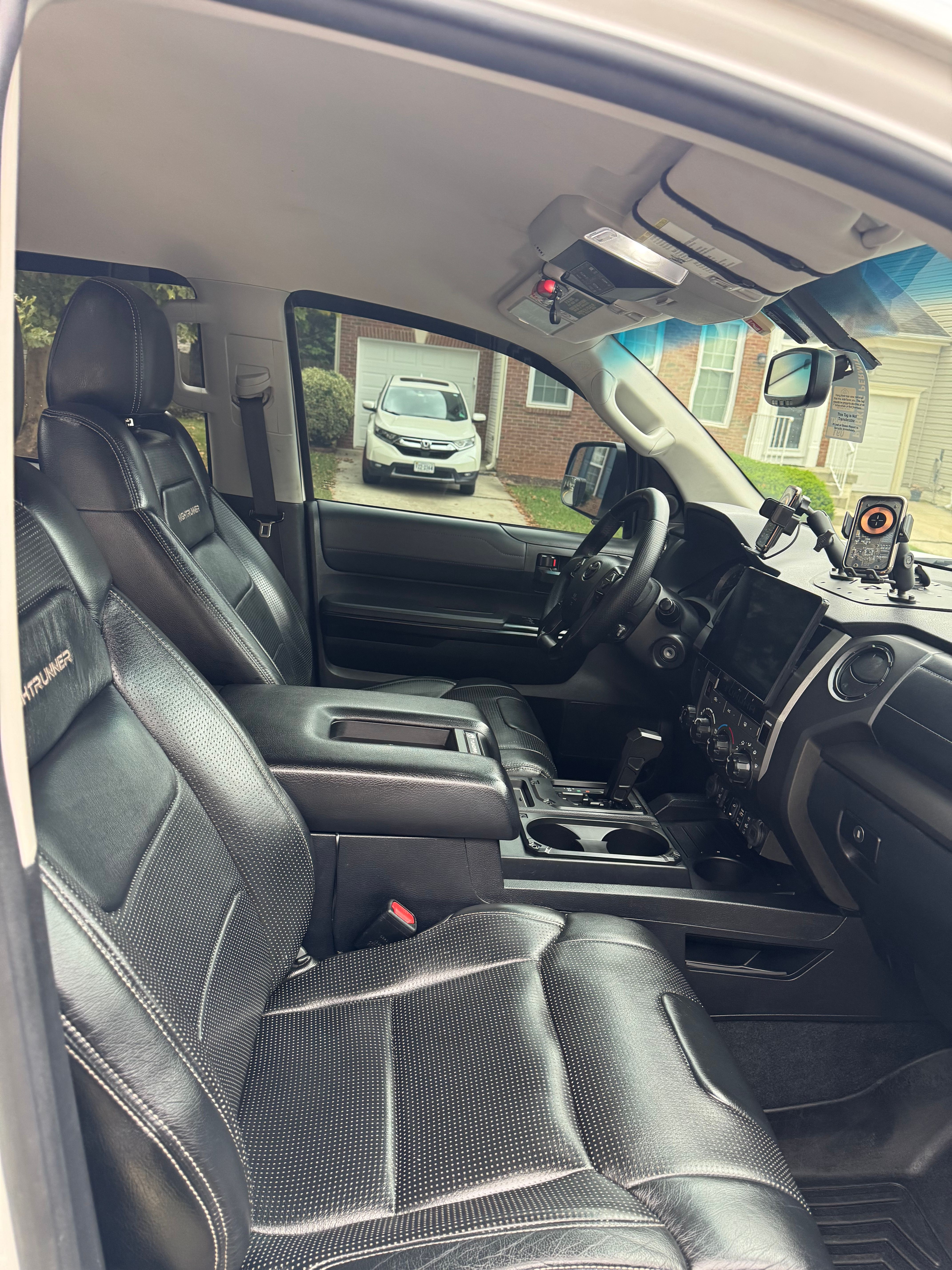 Used 2017 Toyota Tundra SR5 AWD/4WD image 11