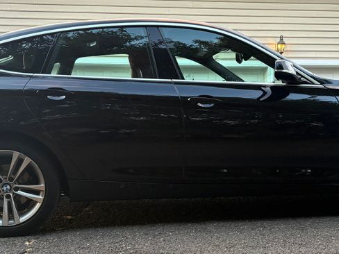 Used 2017 BMW 330i Gran Turismo xDrive image 8