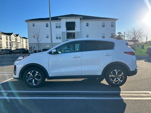 Used 2021 Kia Sportage LX w/ LX Fwd Popular Package image 4