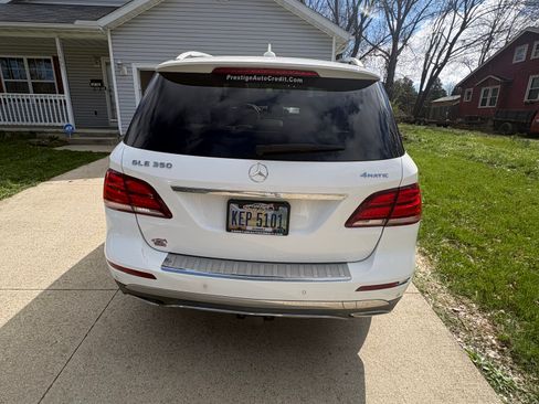 Used 2017 Mercedes-Benz GLE 400 4MATIC image 2