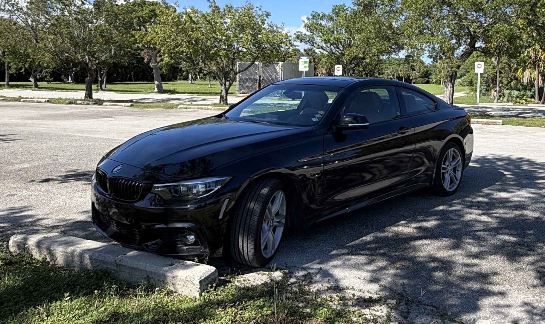 Used 2019 BMW 430i xDrive Coupe w/ M Sport Package AWD/4WD image 6