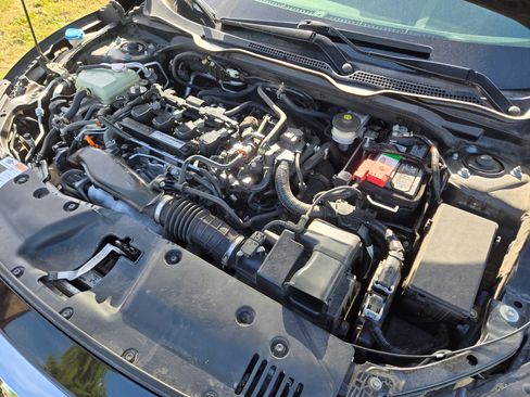 Used 2017 Honda Civic EX-T image 6