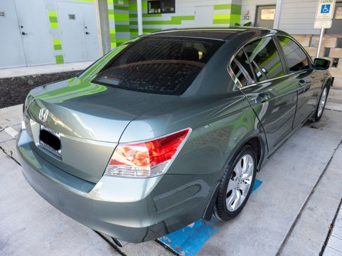 Used 2009 Honda Accord EX image 4