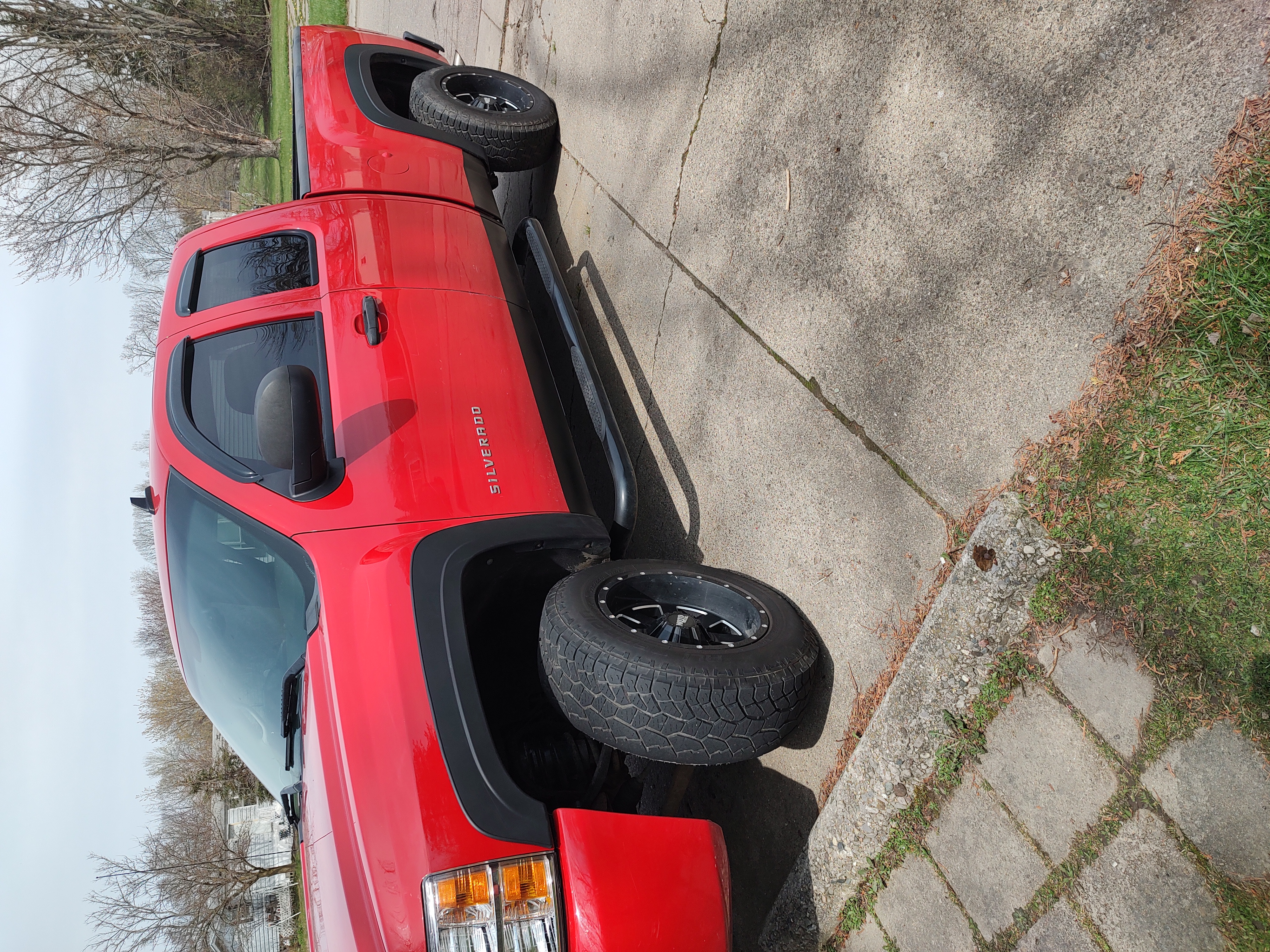 Used 2011 Chevrolet Silverado 1500 LT AWD/4WD image 2