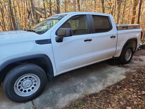 Used 2022 GMC Sierra 1500 Pro w/ Pro Value Package image 4