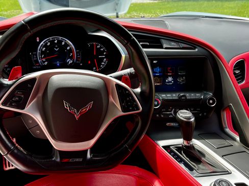 Used 2018 Chevrolet Corvette Z06 RWD image 27