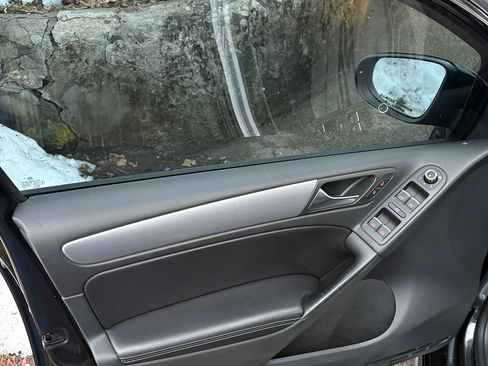 Used 2012 Volkswagen Golf 4-Door image 23