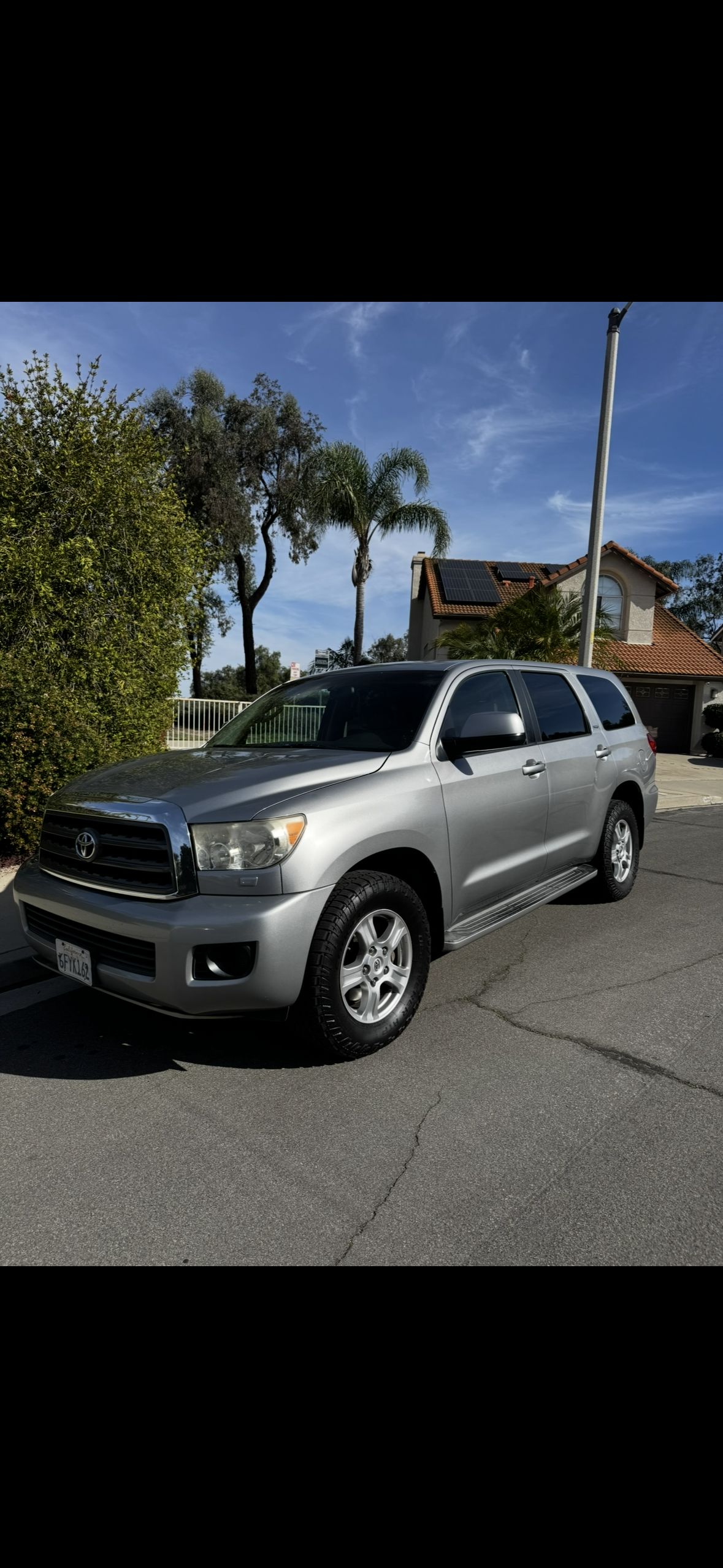 Used 2008 Toyota Sequoia SR5 AWD/4WD image 2