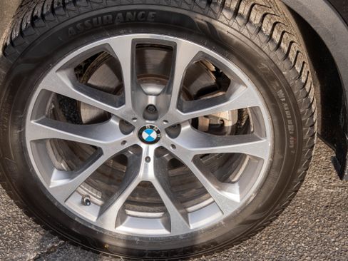 Used 2024 BMW X5 xDrive40i w/ Premium Package image 23