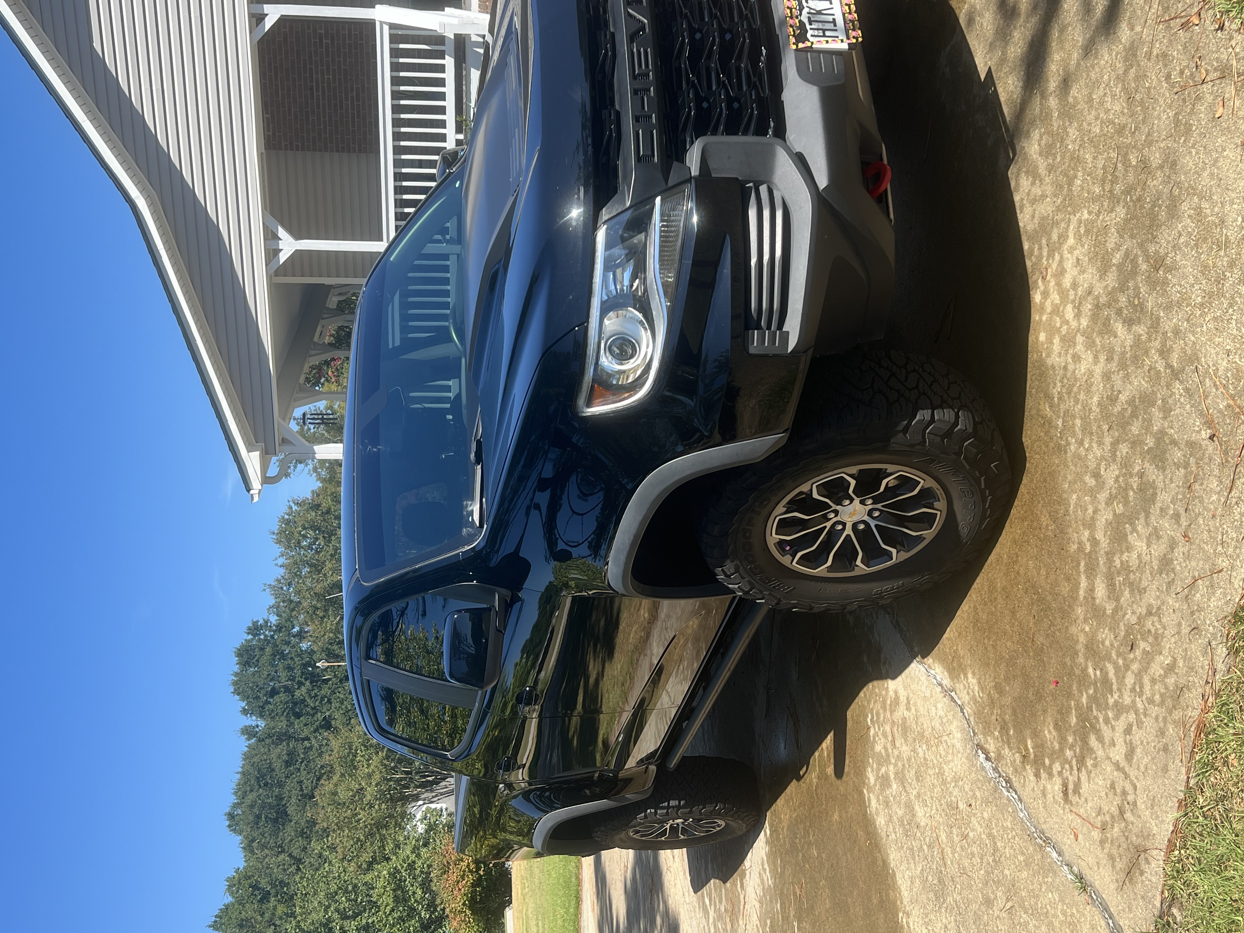 Used 2022 Chevrolet Colorado ZR2 AWD/4WD image 19