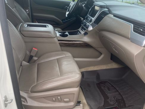 Used 2015 GMC Yukon XL SLT w/ Open Road Package AWD/4WD image 27