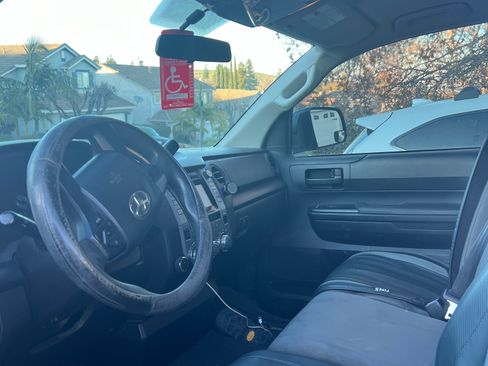 Used 2015 Toyota Tundra SR image 5