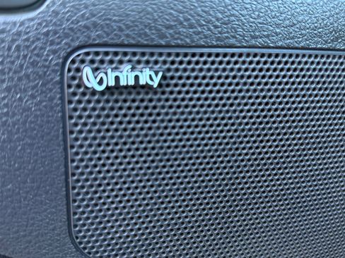 Used 2005 Ford Mustang Coupe image 12