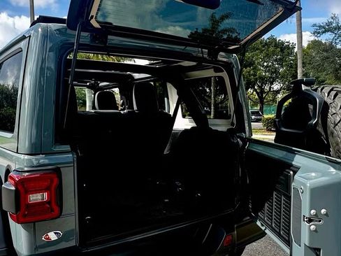Used 2024 Jeep Wrangler Unlimited Sport AWD/4WD image 18