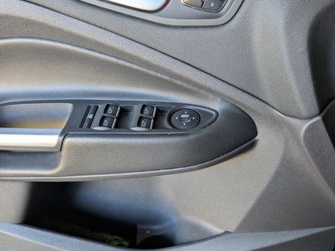 Used 2016 Ford Escape Titanium image 11