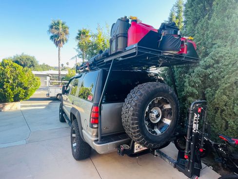 Used 2000 Chevrolet Tahoe Z71 w/ Comfort & Security Pkg image 5