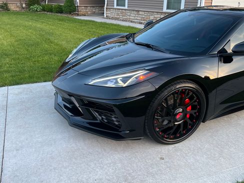 Used 2022 Chevrolet Corvette Stingray Coupe 2D w/ Z51 Performance Package image 11