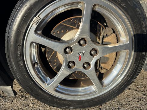 Used 2003 Chevrolet Corvette Convertible 2D w/ Preferred Equipment Group1 image 15