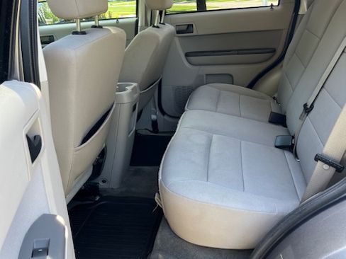 Used 2012 Ford Escape XLT FWD image 6
