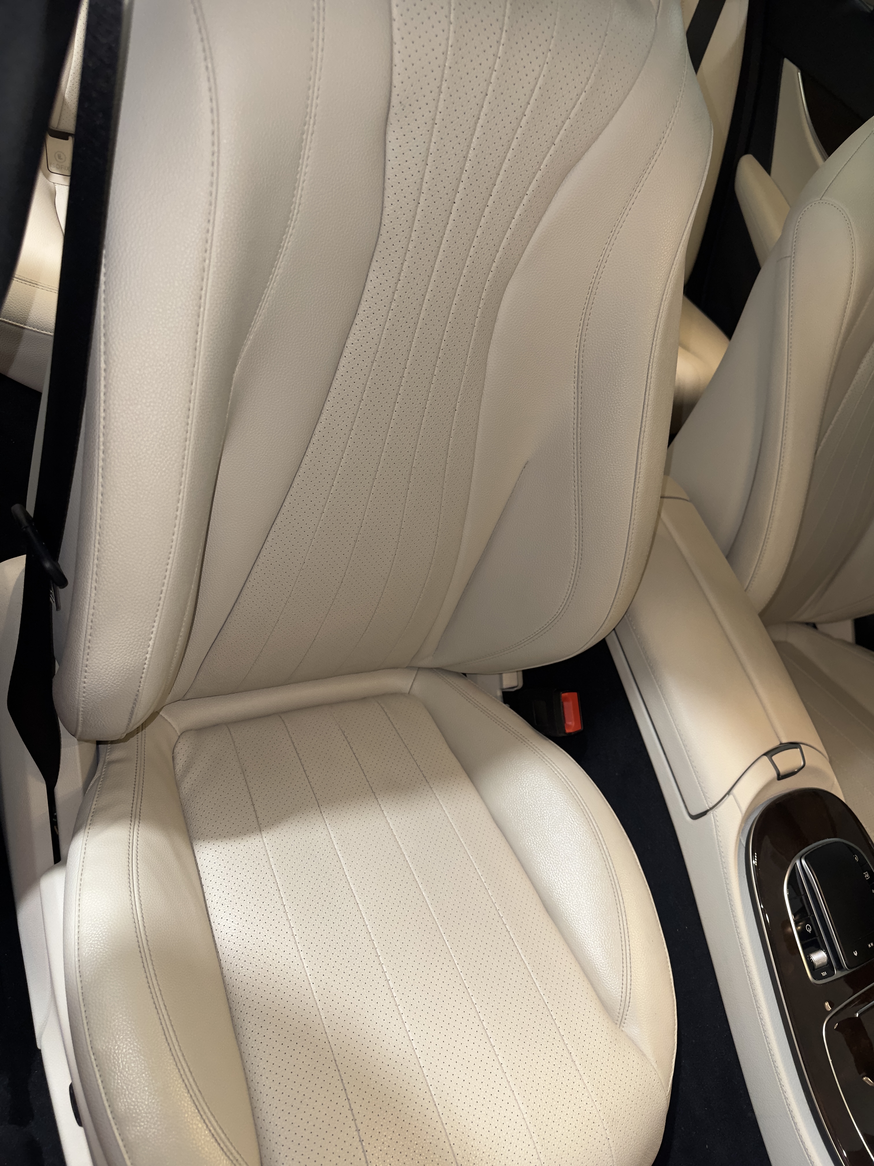 Used 2021 Mercedes-Benz E 350 4MATIC Sedan image 22