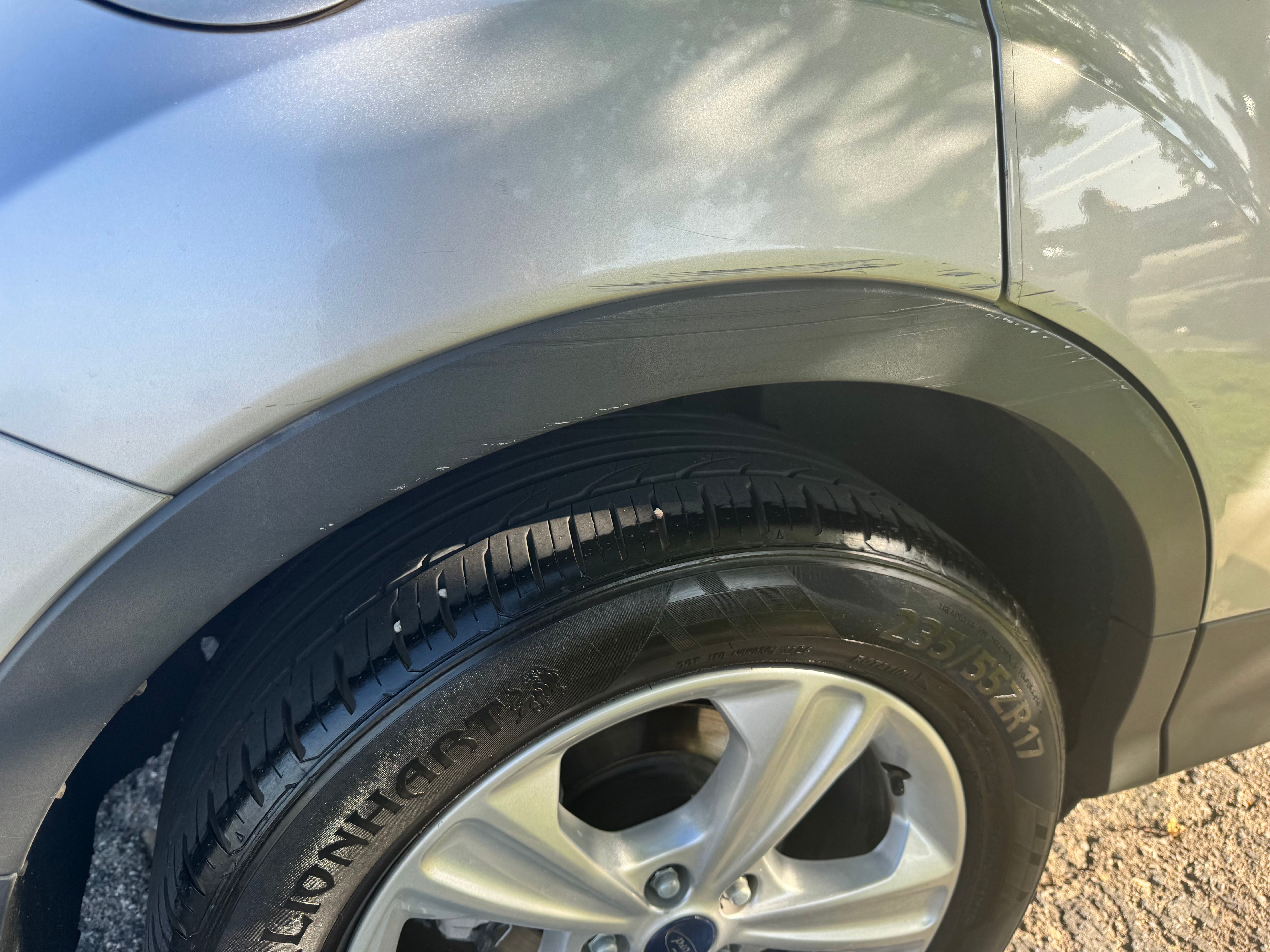Used 2016 Ford Escape SE FWD image 10